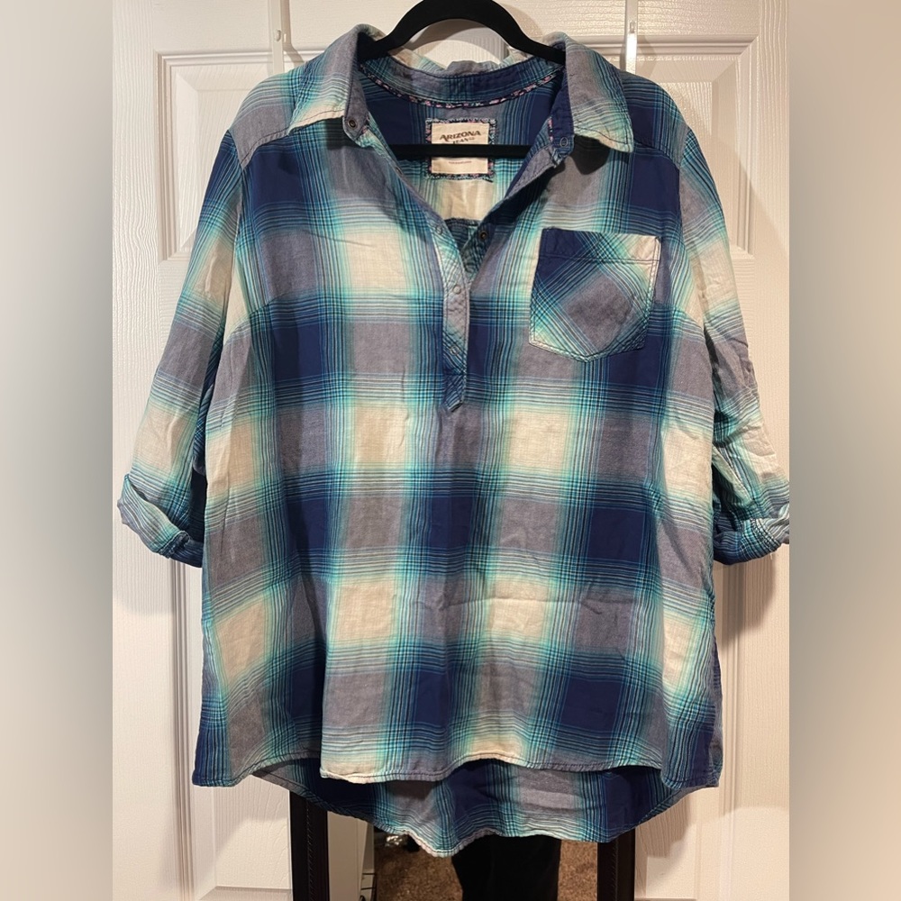 arizona jean co. jr plus flannel top